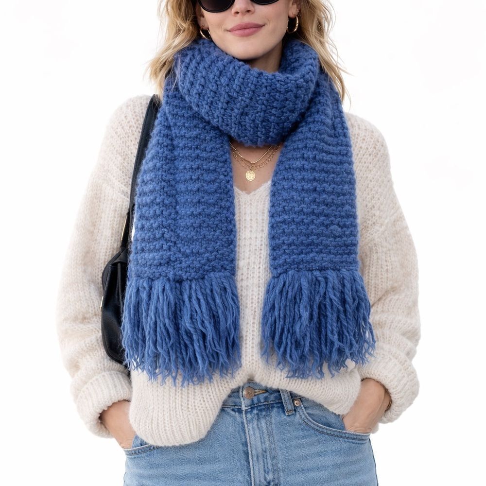 HANDCRAFTED Luxury yarns Art Chunky scarf Hand Knit mohair navy Blues wool scarf
